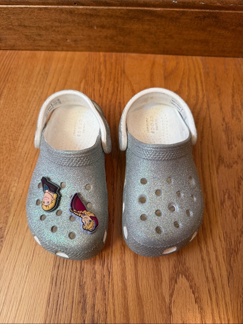 Crocs Classic Iridescent Glitter Slingback Clogs With Charms Children’s Size 9